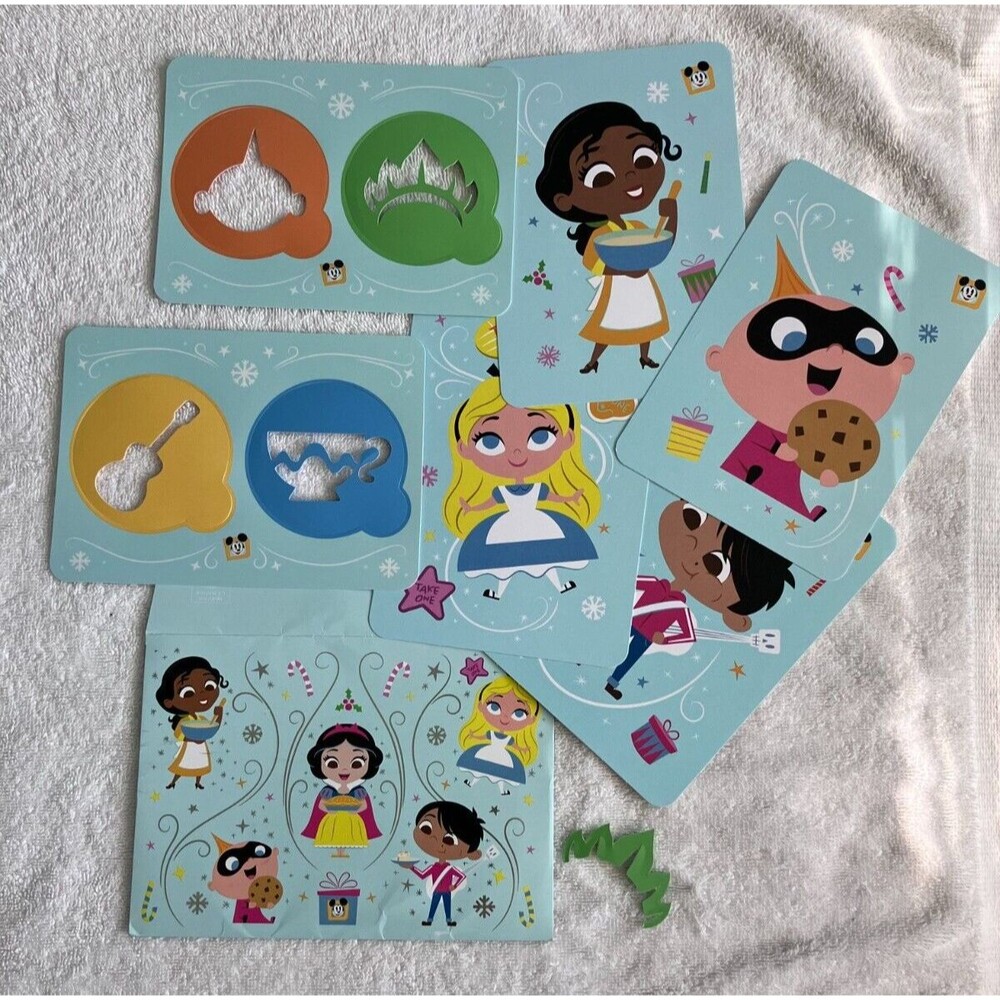 Walt Disney World Annual Passholder 2024 Gift Recipe Cards & Stencils Beignets